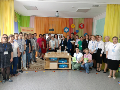 На стажировке «Образовательного тура» в Ирбите рассказали  о научно-техническом творчестве дошкольников